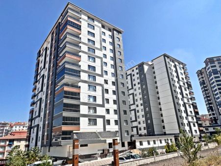 Sıfır 4+1 Çift Bloklu Site İçerisinde Giyinme Odası-ebeveyn Bnyo