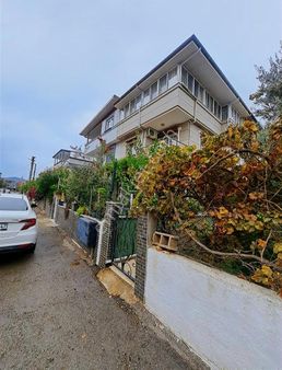 İzmir Seferihisar Doğanbey De Satılık 5+1 Villa Denize 400 M