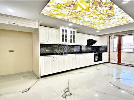 Beylikdüzü Yakuplu Mah Sıfır Metrobüse 5 Dk Komisyonsuz Krediye Uygun Geniş Satılık Daire