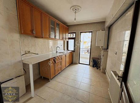 Bademlikte Cadde Üstü Orta Kat 3+1 Kilerli Ön Cephe Kiralık!