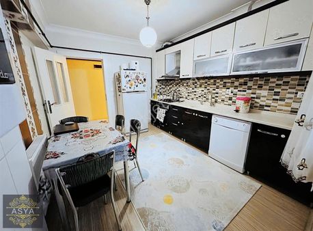 Bademlik Mah Yeni Bina 3+1 1.kat Asansörlü E.banyolu Geniş!