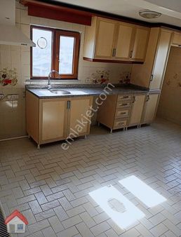 Çeliktepede Metroya 7dk. 140m2 3+1 Çift Wc Geniş Ferah Daire