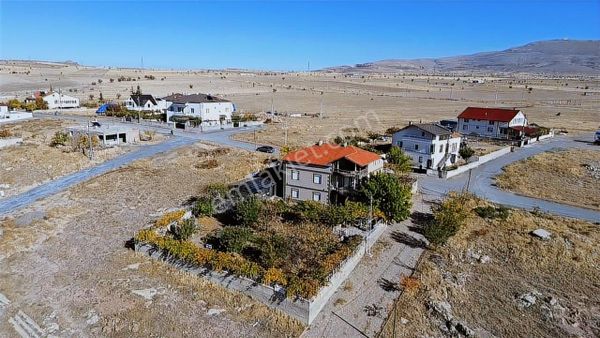 Ağırnas'da Satılık Tripleks Villa