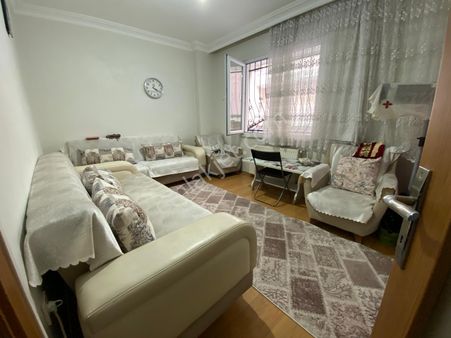 Başokur'dan Bağcılar Yenimahalle'de Genç Binada Yüksek Giriş