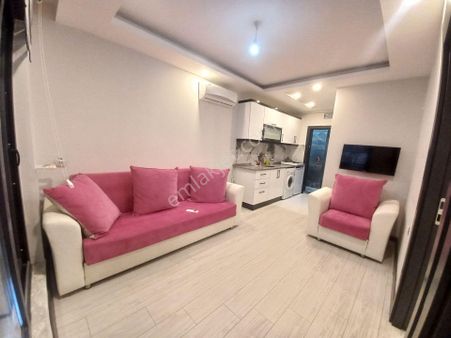 Ünsal Mahallesi'nde Katta Asansörlü 1+1_50m2 Acil Satılık Daire