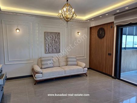 Aydın Kuşadasında 1+1ful Eşyalı Sıfır Daire Satılık