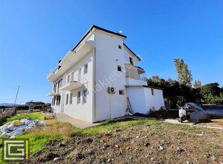 Müstakil Yaşam Konforunda 2+1 Geniş Ve Kullanışlı Giriş Kat!