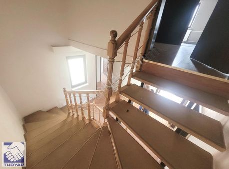 Mutlukent Planlamacılar Sitesi'nde 5+2 Bahçeli Tribleks Villa