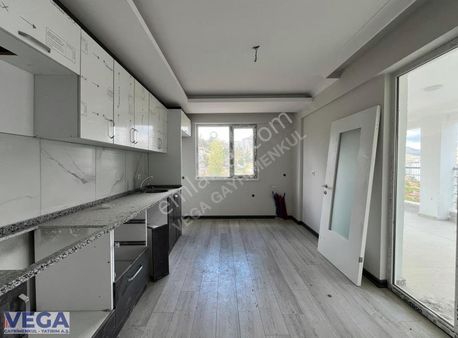 ▄vega▄boğaziçi Mahallesinde Yapılı 3+1 Ferah Daire