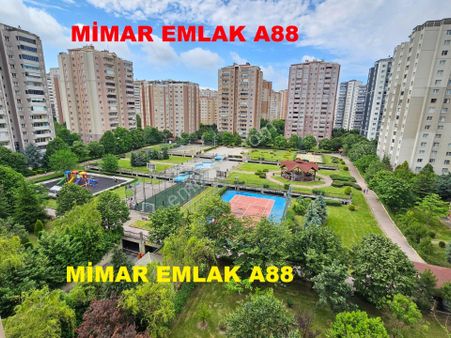 Beylikdüzü Yeşilkent Sitesinde 3+1=185m2 Boş Hemen Teslim
