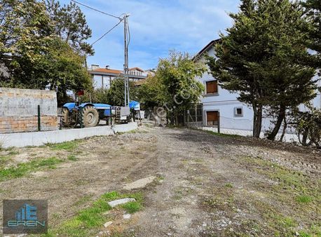 Eren Gayrimenkul'den Atatürk Mah. 196 M2 Köy İmarlı Arsa.