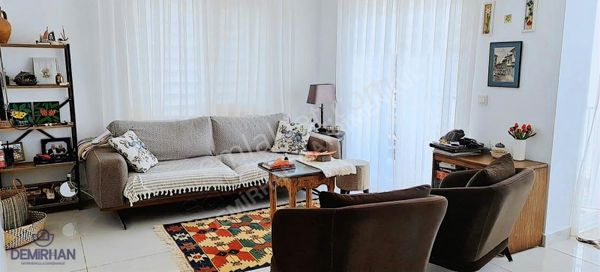 Kalkan Merkezde Bahçeli 3 Yatak Odalı Daire