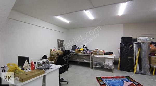 Vaditepe Bayan Butik Mağaza Full Dekorasyonlu Yapılı Şık Dükkan