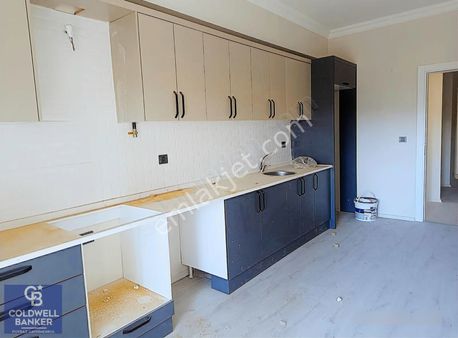 Menderes Coldwell Banker Poyraz'dan Merkezi Konumda 3+1 Daire