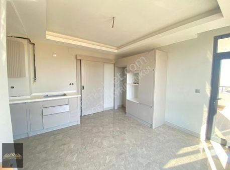 Fıstıklık Park Çvrs Çift Balkon Arakat Yerden Isıtma Kiralık 3+1