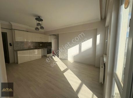 Soft'tan Beştepe'de Havuzlu Site İçinde Amerikan Mutfak Daire!!!