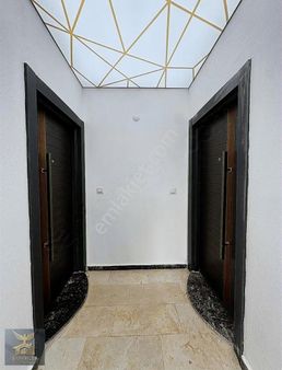 Aydoğmuş'ta Katta Ayrı Mutfak Geniş Salon Çift Balkon Çift Banyo