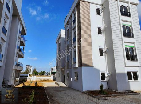 Anayol Üzeri Katta 2+1 Asansörlü Ayrı Mutfak Geniş Sıfır İskanlı