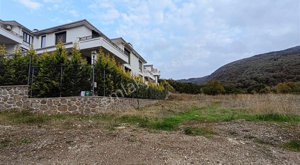 Başiskele Yeşilkent'de Doğa Ve Deniz Manzaralı Satılık Arsa