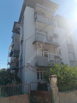   Yeşilevlerde Bahçelievler Mahallesinde3+1 Krediye Uygun Full Yapılı