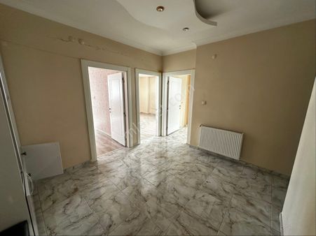 Kırmızı Gayrimenkulden Haliliye Sırrın Mahallesinde Kiralık 3+1 Daire