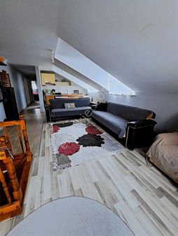 Betül Emlak'tan Eski Habiblerde Eşyalı 2+1kiralık Çatı Katı