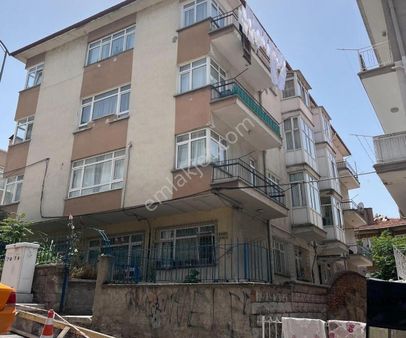 Cebeci Doruğu Sokak 2+1 Giriş Bakımlı Kombili 65m2 Net 1 Oda Salona Açılıyor Kiracı 1 Kasım 2025