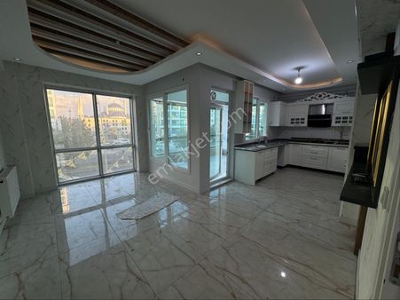 Göletli Park Yanı Satılık 4+1 Fırsat Daire