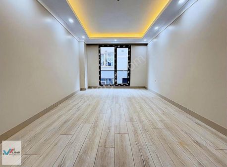 Evalmak'ta İnönü Mah.de 2+1(75m2) Sıfır Lüks Yapım Asansör Daire