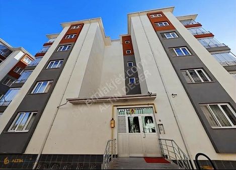 Fatih Mahallesinde Site İçerisinde 4+1 Satılık Daire