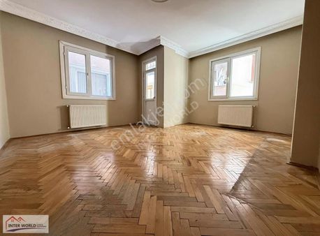 Süper Konumlu Çift Balkon Ara Kat 2+1 Geniş Ölçü Kiralık Daire