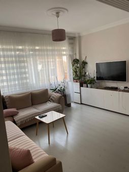 Akşenden Fatih Çapa Seyyidömerde Full Yapılı 2.kat 90m² Satılık 2+1 Satılık Daire