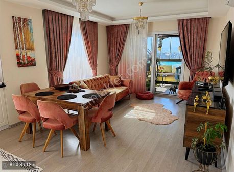 Hıghlıfe'tan 3+1 Eşyalı Denız Manzaralı Satılık