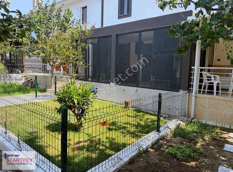 Çandarlı Tatil Köyü Sitesinde Satılık 3+1 Villa