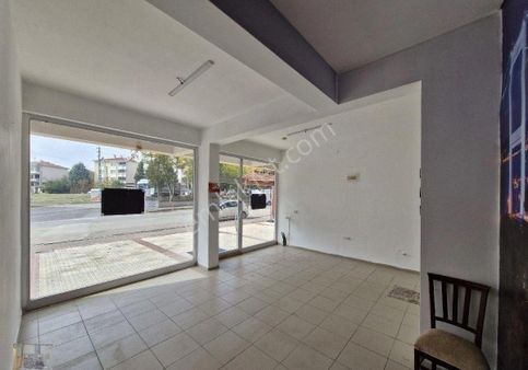 Ankara İli Sincan İlçesi Yeniket Cengiz Topel Caddesi Üzerinde Bulunan 45 M2 Kiralık Dükkan-ofis