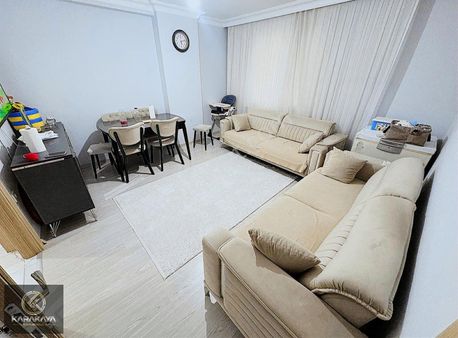 Gebze Marmaray Ve E-5 Dibinde 2+1 Arakat 90 M2