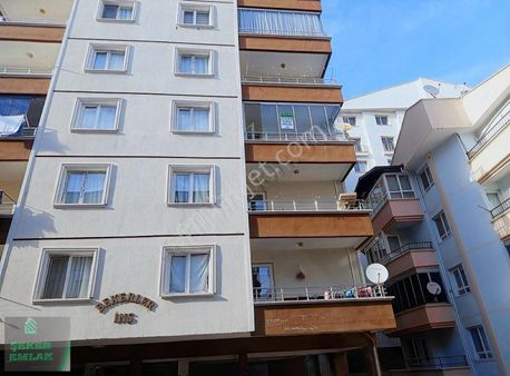 Şeker Emlak'tan 30 Ağustos Ta Satilik 3+1 Daire