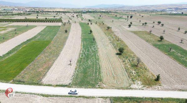 Antalya Korkuteli Akyar Mahallesinde Satılık 4.875 M2 Tarla