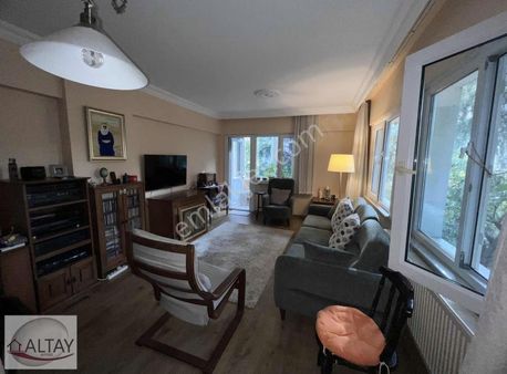 Boş)içerenköy Mah. Buket Sokak 2+1.1.kat 95 M2