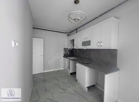 Çamlıca Mh. Gündüz Ökçün Bulvarı Yakını 2+0 Daire