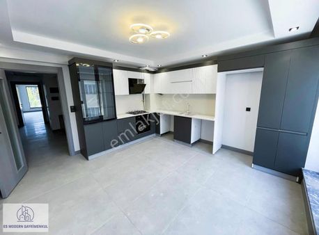 Es Modern'den Sazovada Satılık 3 Katlı Plaza