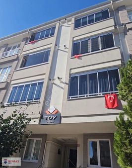 Remax Mid Den Paşaalanında 3+1 Kiralık Daire