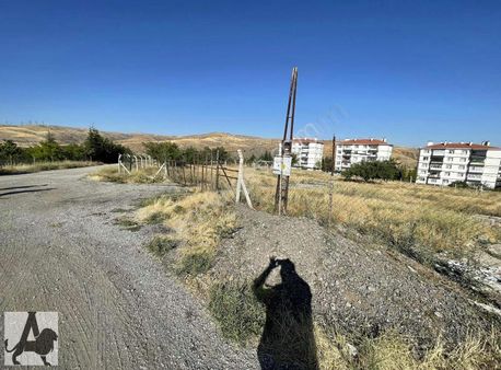 Arslan Emlak'tan Yakacıkda Kiralık Araç Girişli Arsa