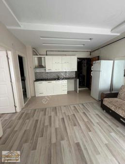 Kiralık Eski Hastane Yanında 1+1 Eşyalı Daire Balkonlu