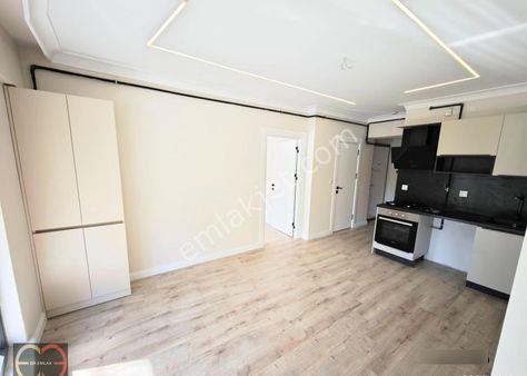 Bahçelievler Satılık Yeni Bina,asansör,otoparklı Ön 1+1 Daire