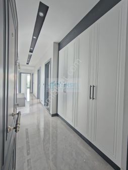 Denizli Şemikler'de 3+1 160 M2 Ebeveyn Banyolu Satılık Fırsat Daire