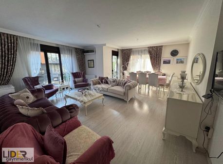 Lider'den Altıntepe Sahile Yakın 1.kat Ön Köşe 130m2 Net 3+1