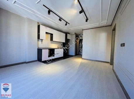 Tapu Masrafı Yok! Y.ısıtmalı 1+1 Daireler/ Remax Nafız Çelebi