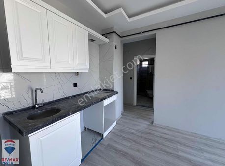 Atakum Büyükoyumca Da Pelitköy Tokiye Yakın Acil Satılık 1+1