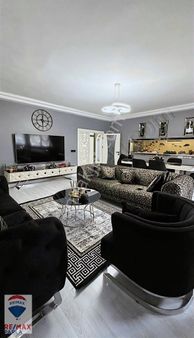 Remax Parla'dan İlkadım Merkez 4+1 Fırsat Daire !